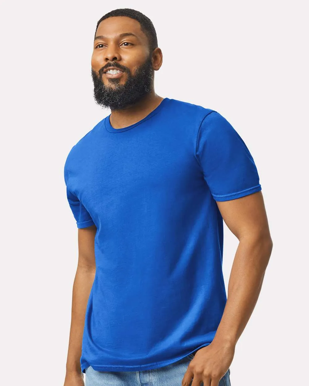 Gildan 64000 Softstyle T-Shirt — lifestyle photo